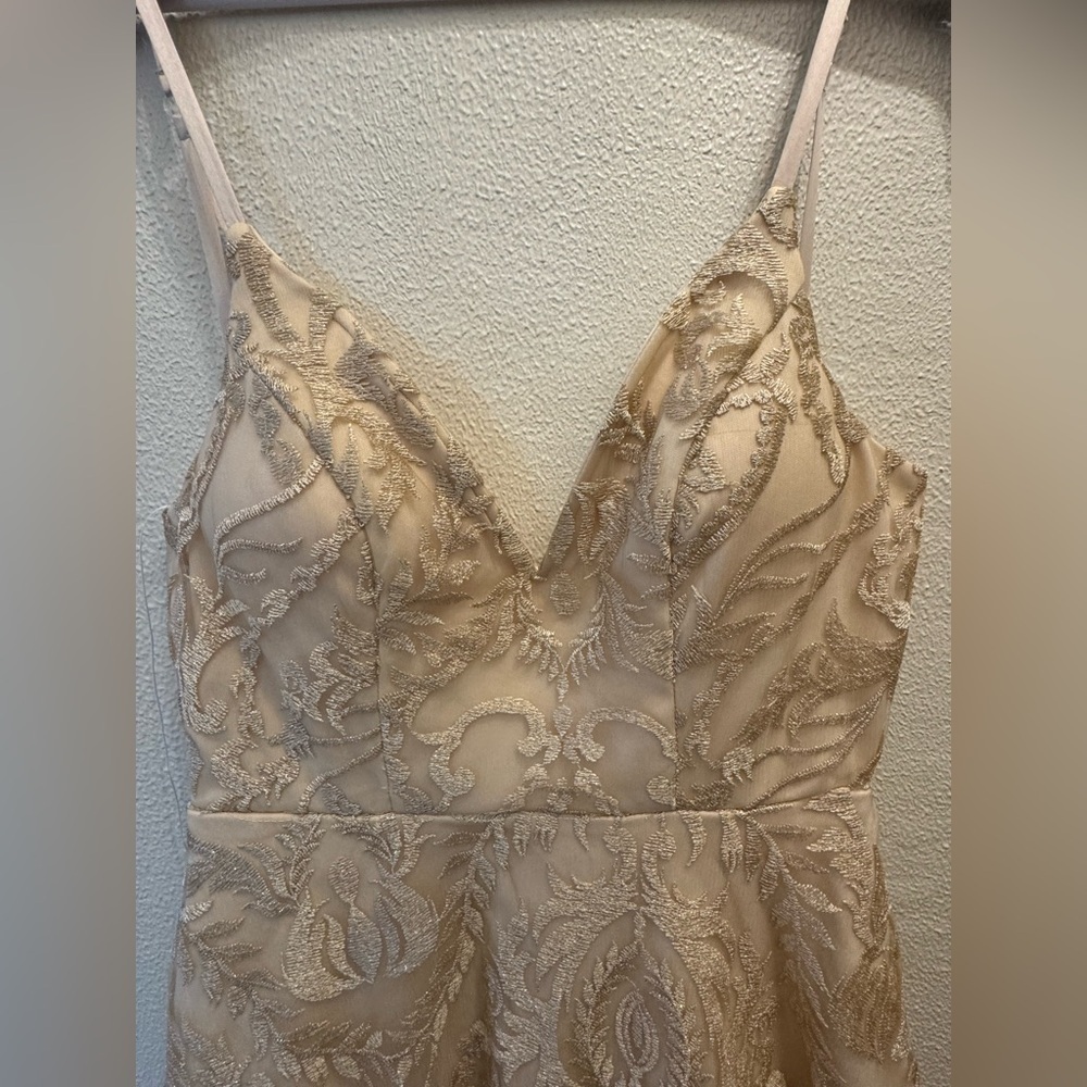 Xtraordinary Juniors Elegant Cream Champagne Lace Mini V Neck Dress - Picture 5 of 6